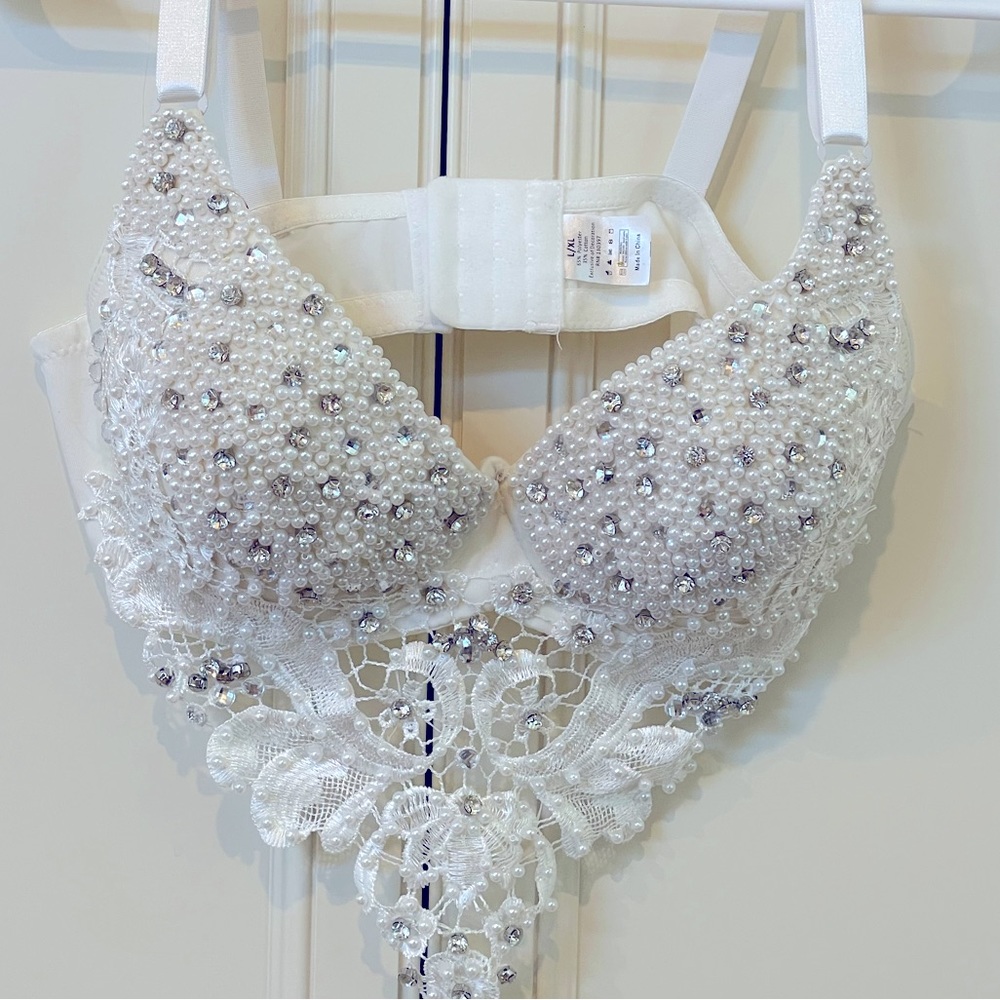 Pearl and Rhinestone Bra (L/XL) custom piece!!!